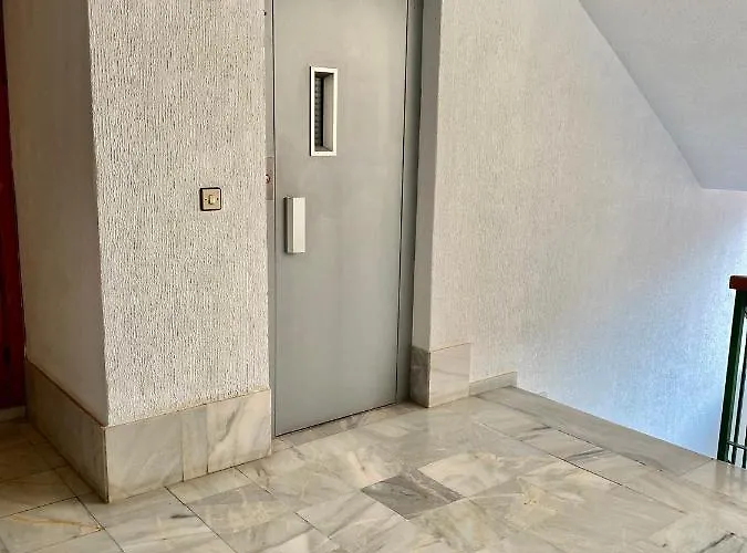 Santana Habaneras - 18 At With Garage, Pool And Lift דירה טורבייחה