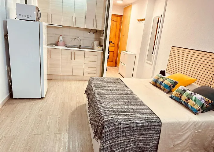 Santana Habaneras - 18 At With Garage, Pool And Lift דירה טורבייחה